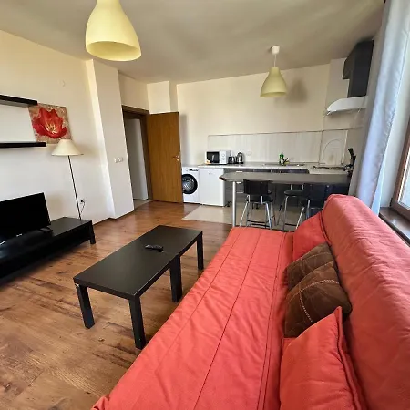 Neon Luxury Next To The Gondola アパート