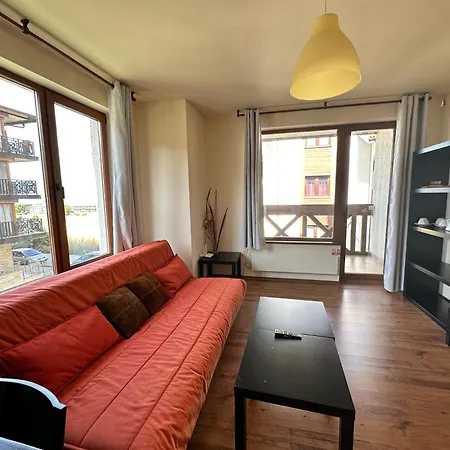 Neon Luxury Next To The Gondola アパート